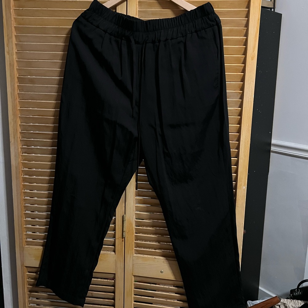 Black Jaw-string Zara Pants with pockets